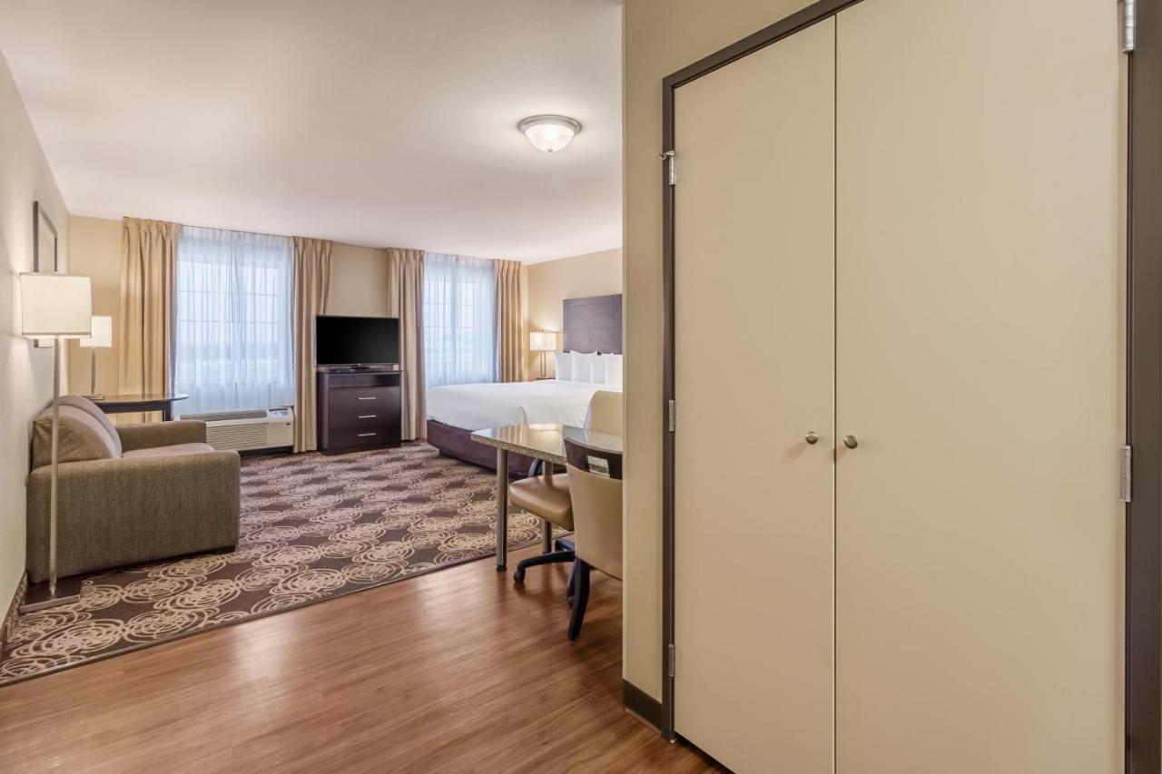 Landmark Suites - Williston Buitenkant foto