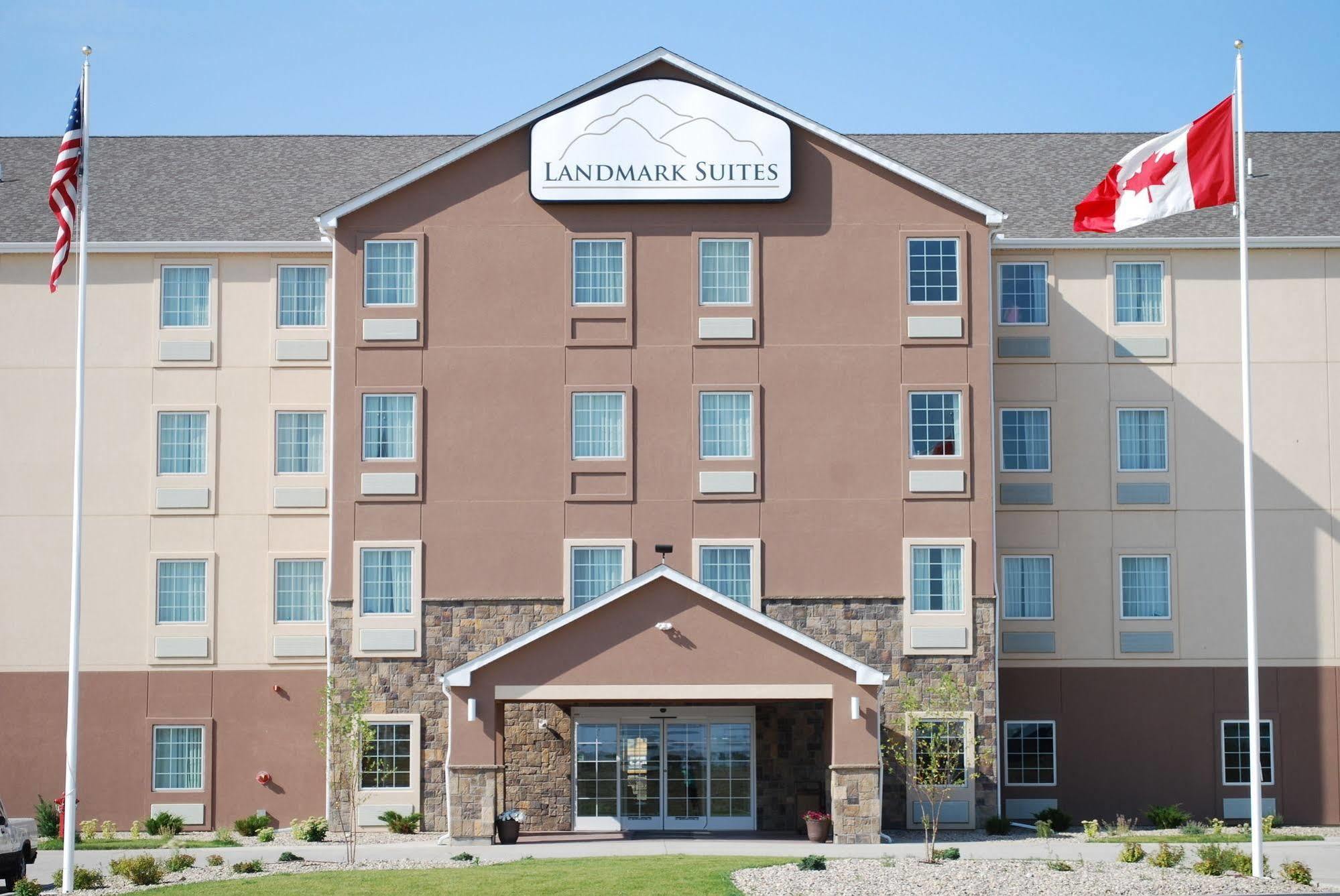 Landmark Suites - Williston Buitenkant foto